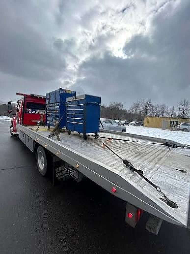 CeeJay's Towing LLC Roadside Service